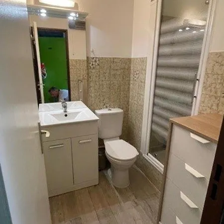 + Avec Parking Et Terrasse - Acces - Fr-1-731-64 Apartment *