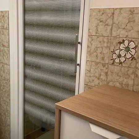 + Avec Parking Et Terrasse - Acces - Fr-1-731-64