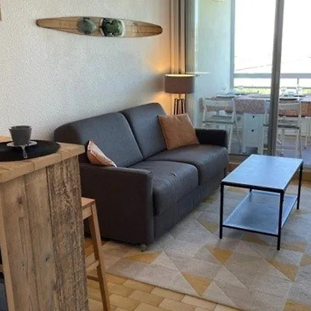 Apartment + Avec Parking Et Terrasse - Acces - Fr-1-731-64 Le Grau-du-Roi